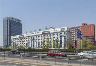 中国普通红旗H9轿车